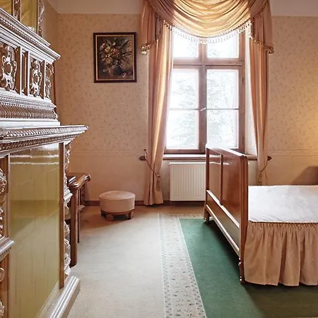 Palace 4* Dikļi