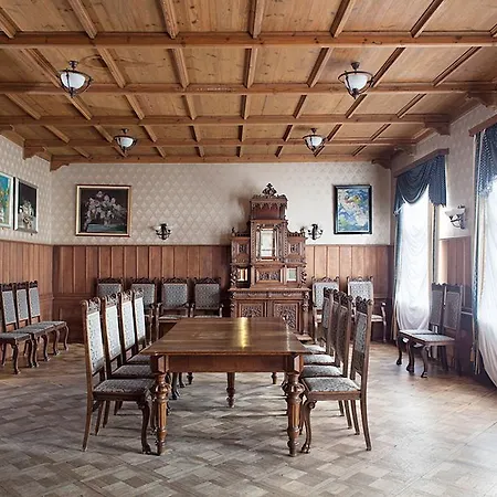 Palace מלון