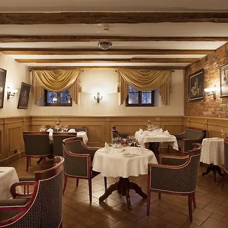 Palace 4* Dikļi